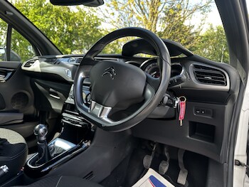 Used DS Automobiles DS 3 2016 for sale - 78323949: Photo