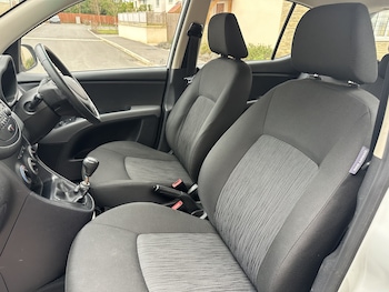 Used Hyundai i10 2012 for sale - 77662270: Photo