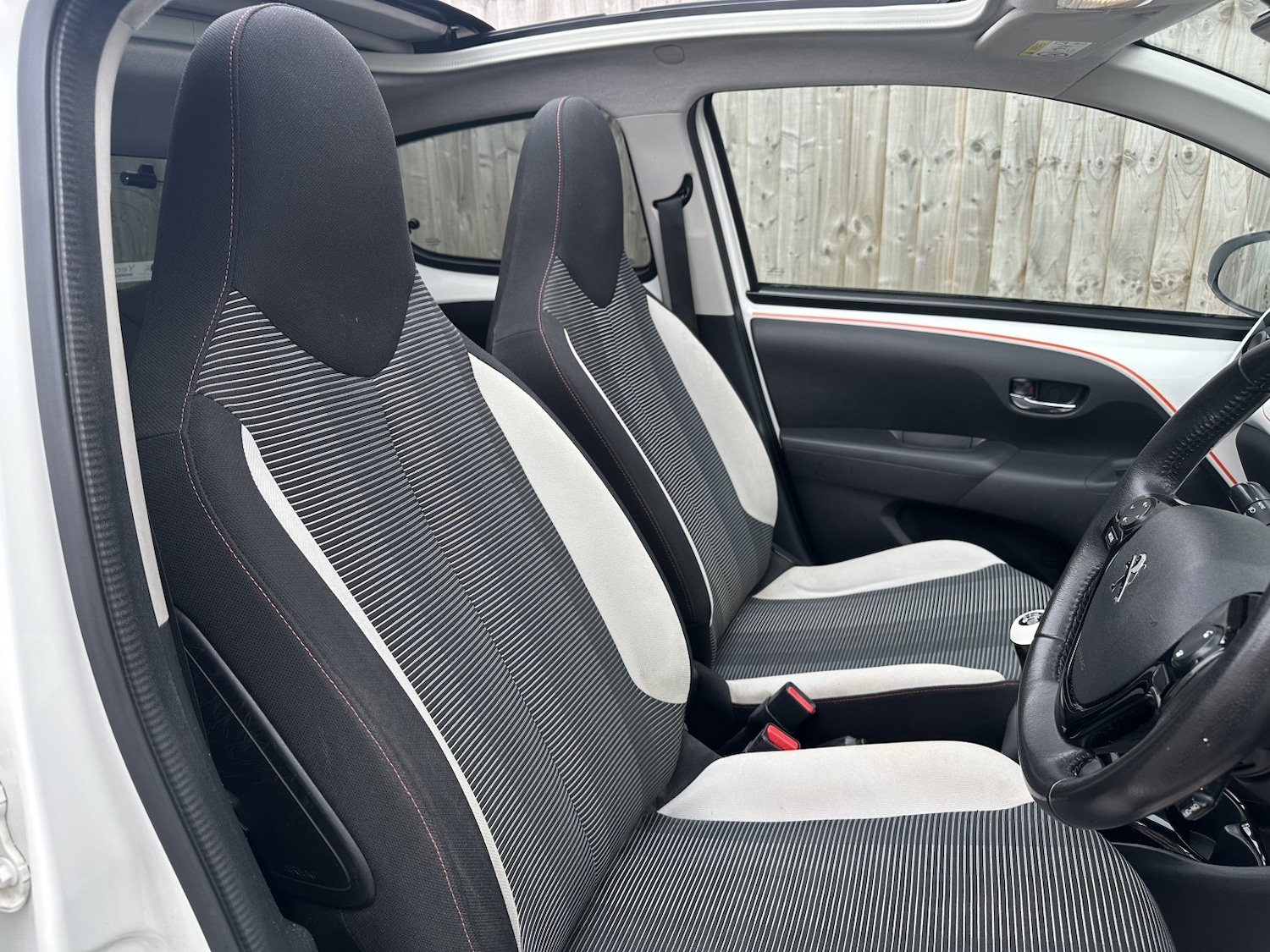 Used Peugeot 108 2015 for sale - 77981801: Photo 16