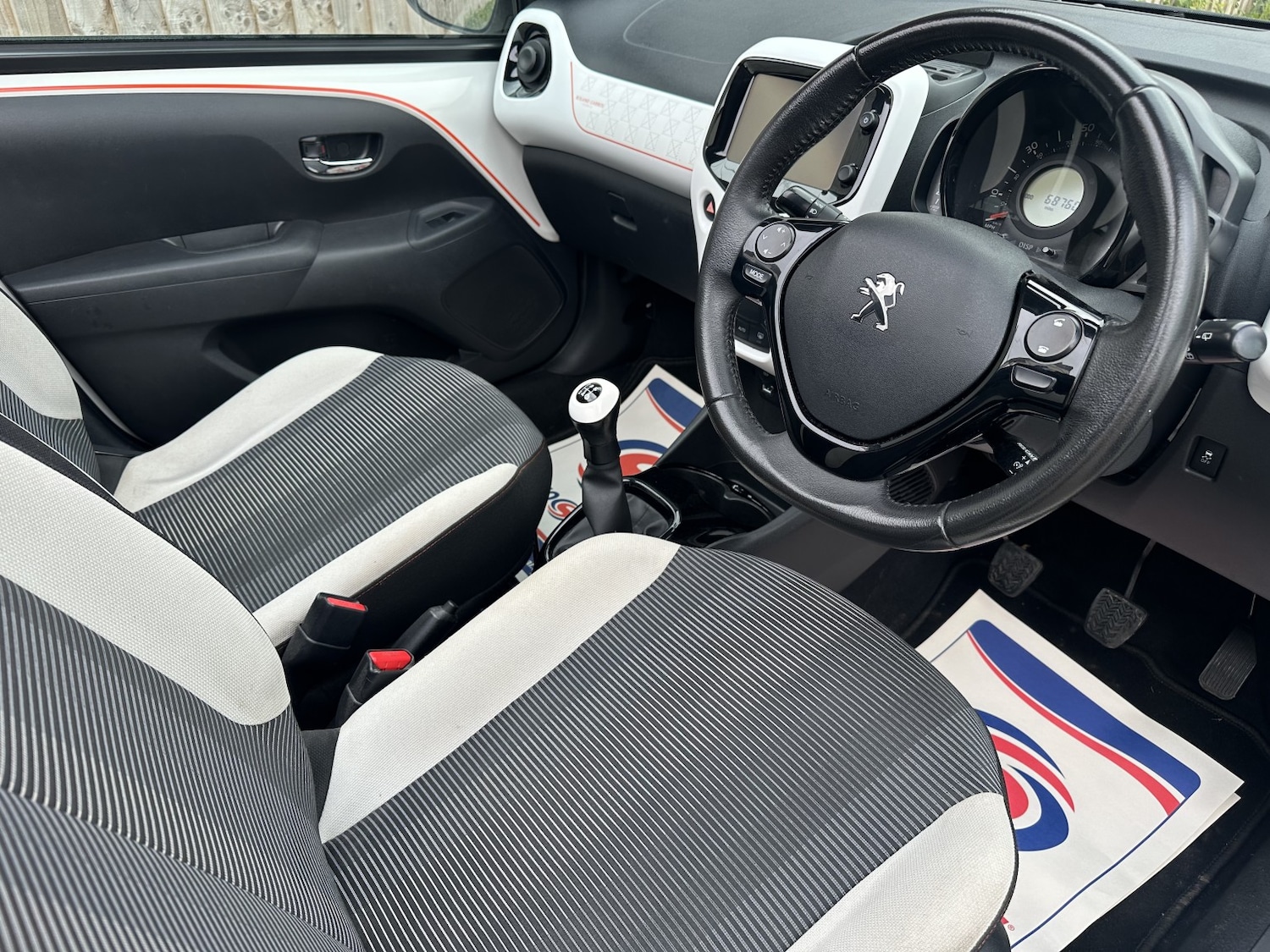 Used Peugeot 108 2015 for sale - 77981801: Photo 3