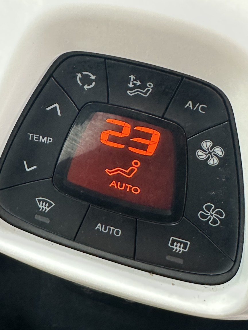 Used Peugeot 108 2015 for sale - 77981801: Photo 31