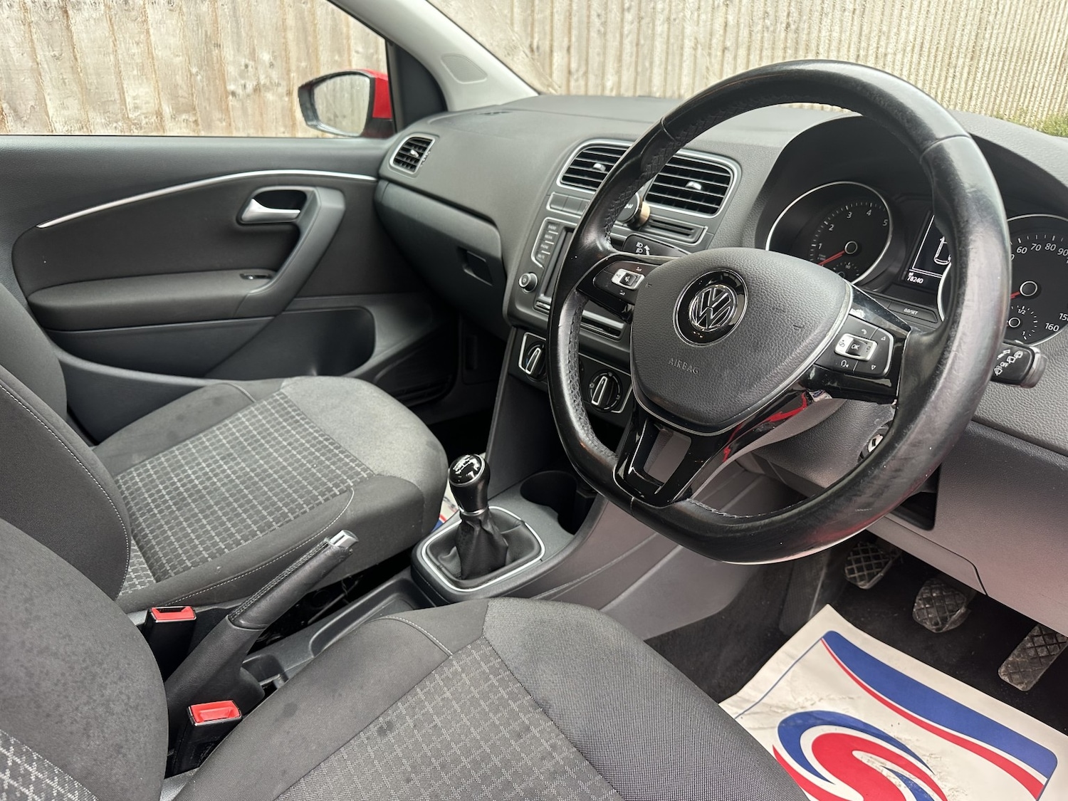 Used Volkswagen Polo 2015 for sale - 77945706: Photo 19