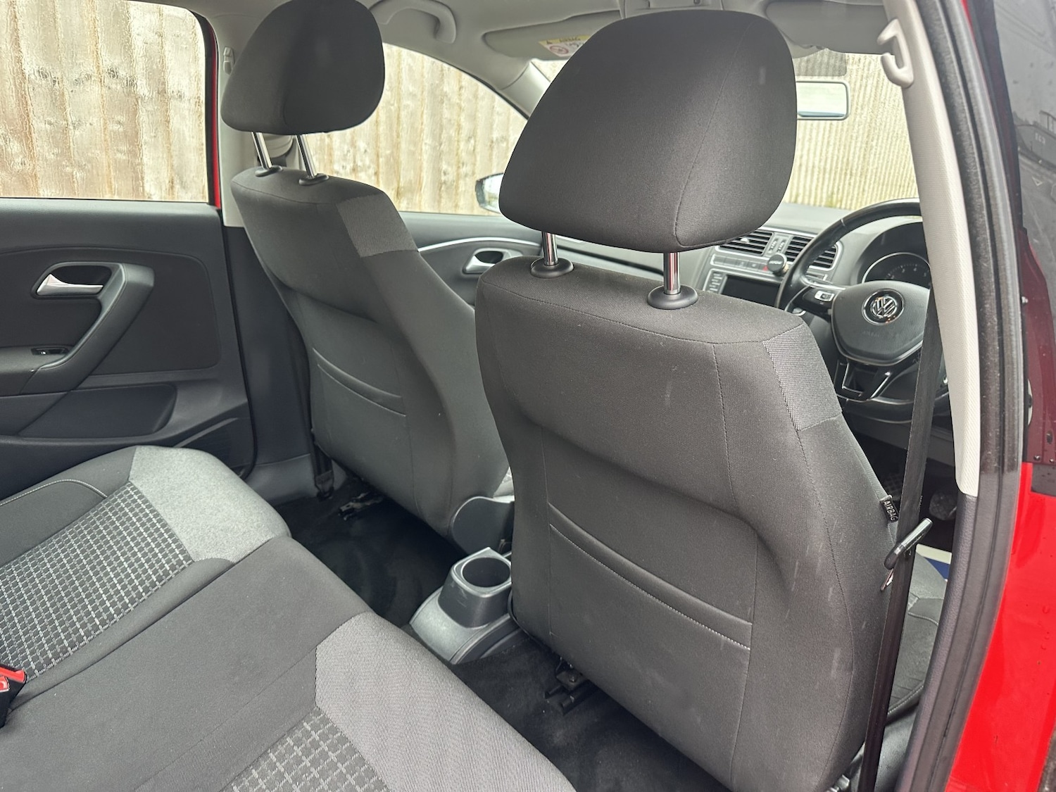 Used Volkswagen Polo 2015 for sale - 77945706: Photo 23