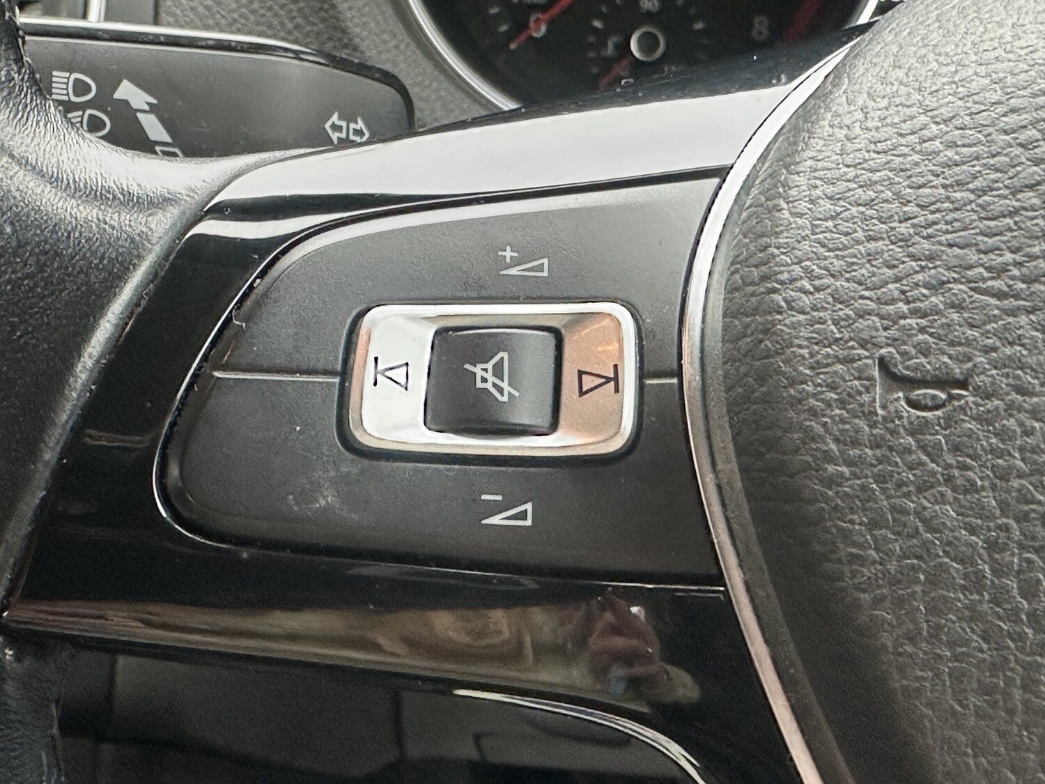 Used Volkswagen Polo 2015 for sale - 77945706: Photo 27