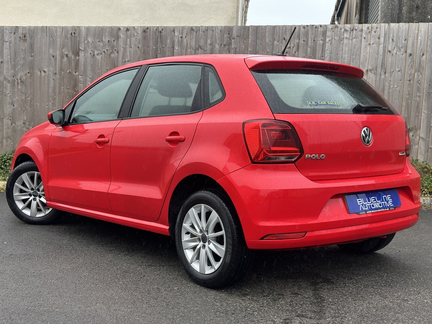 Used Volkswagen Polo 2015 for sale - 77945706: Photo 9