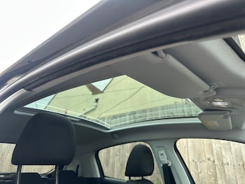 Used Peugeot 208 2015 for sale - 77802644: Photo