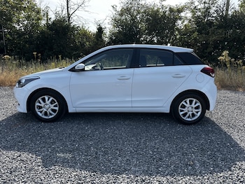 Used Hyundai i20 2016 for sale - 79228521: Photo
