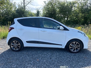 Used Hyundai i10 2018 for sale - 79010825: Photo
