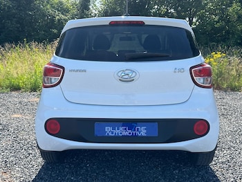 Used Hyundai i10 2018 for sale - 79010825: Photo