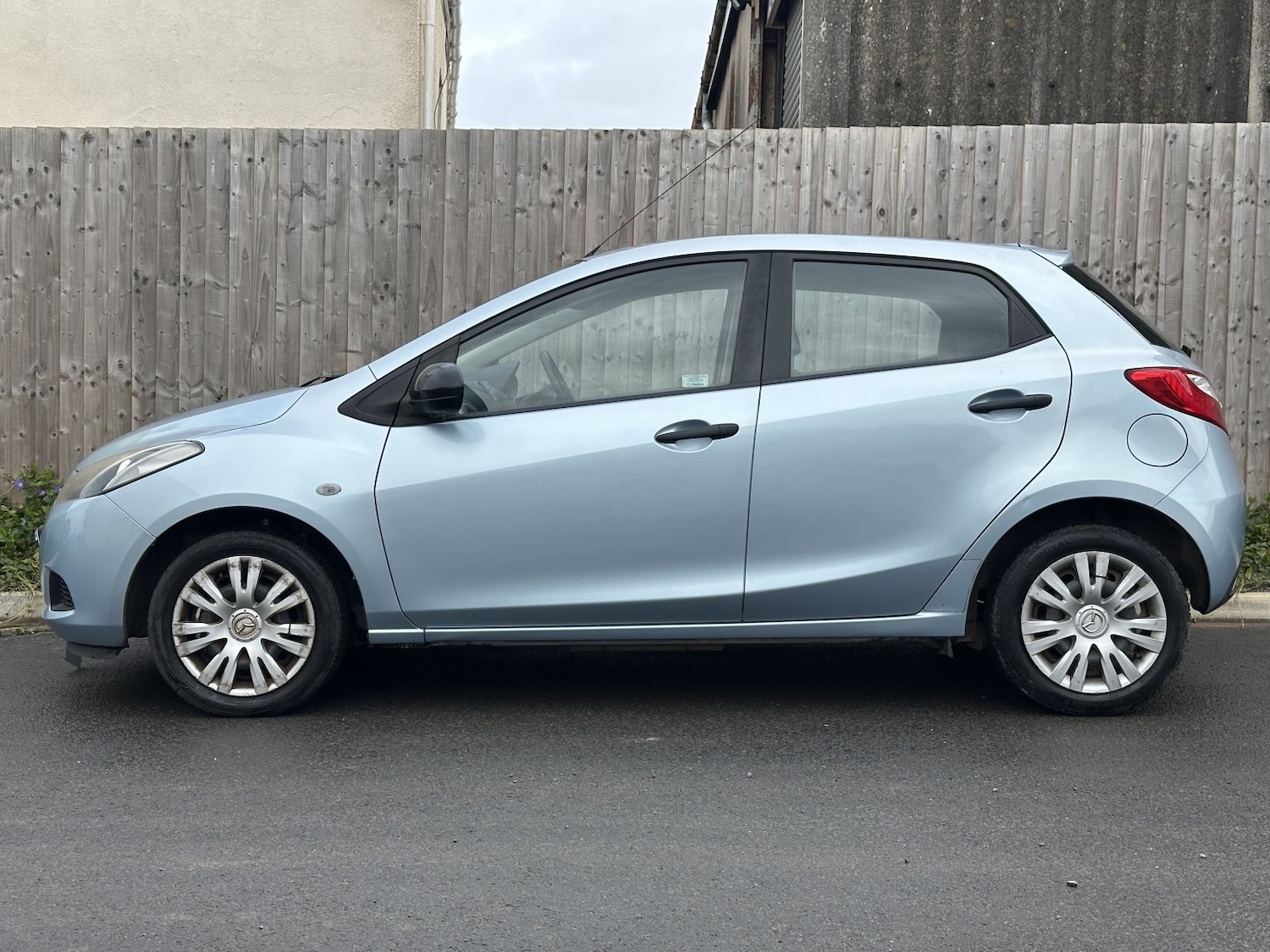 Used Mazda Mazda2 2010 for sale - 77915728: Photo 6