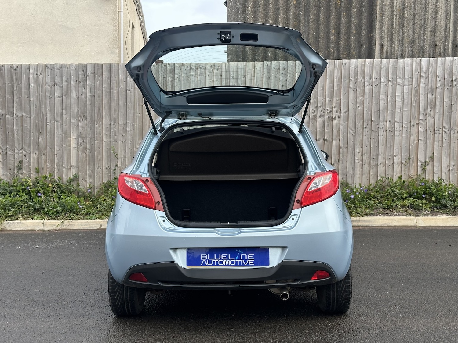 Used Mazda Mazda2 2010 for sale - 77915728: Photo 9