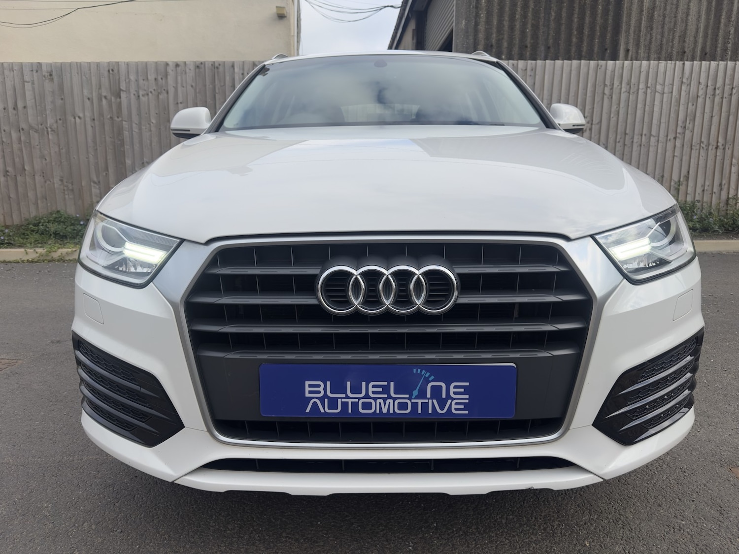 Used Audi Q3 2017 for sale - 77528289: Photo 3