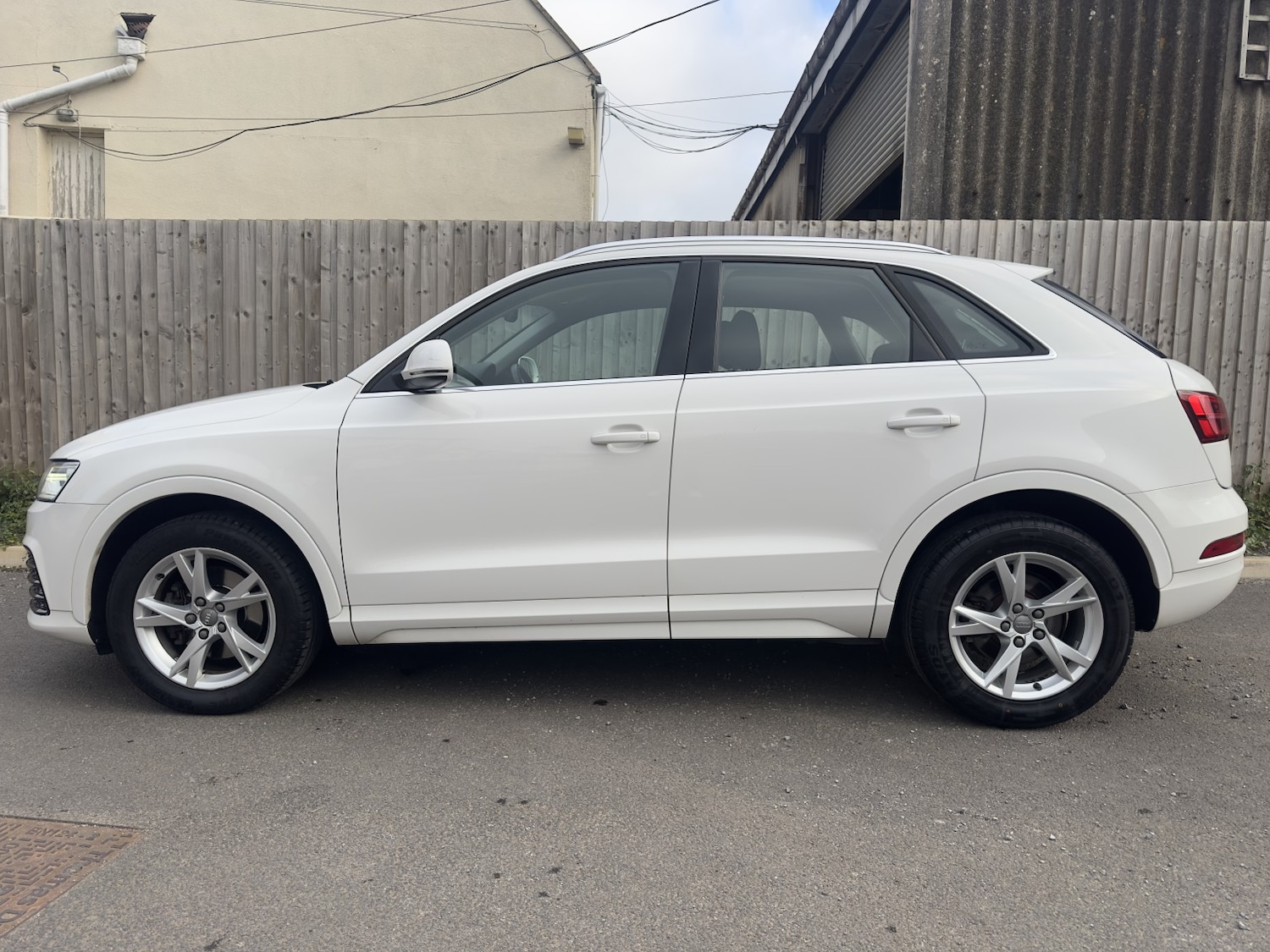 Used Audi Q3 2017 for sale - 77528289: Photo 5