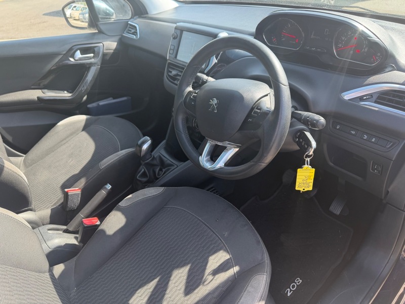 Used Peugeot 208 2015 for sale - 78168076: Photo 11
