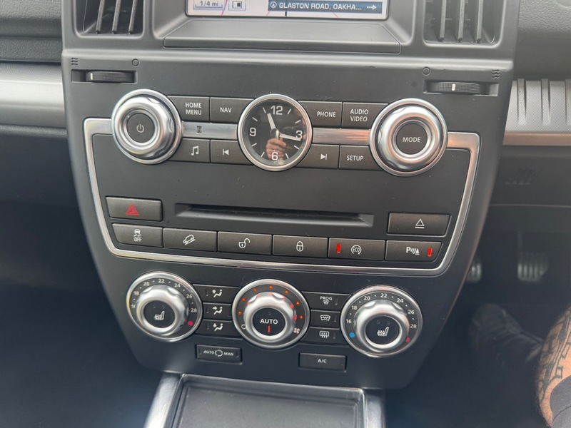 Used Land Rover Freelander 2013 for sale - 77632329: Photo 17