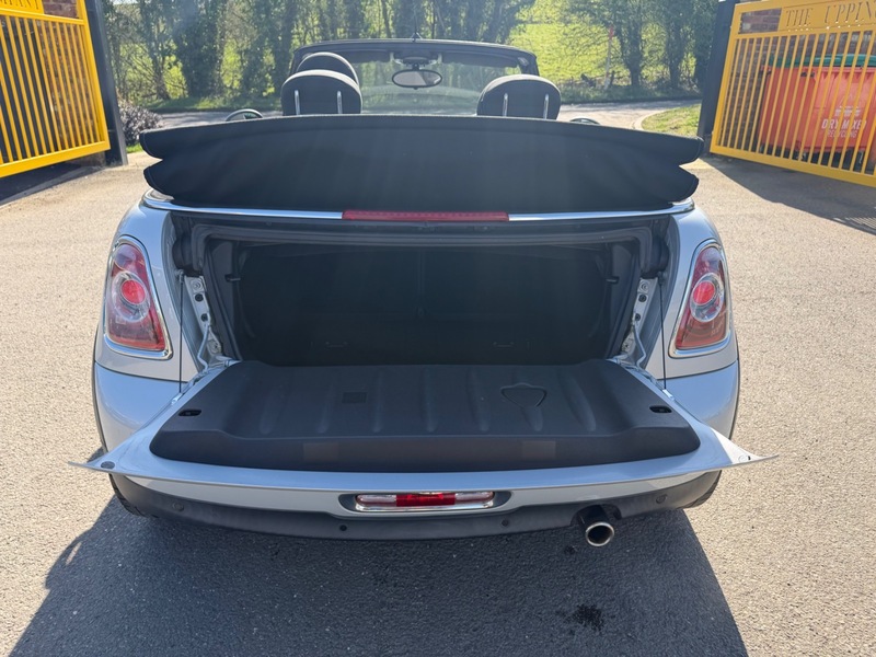 Used MINI Convertible 2012 for sale - 77976866: Photo 17