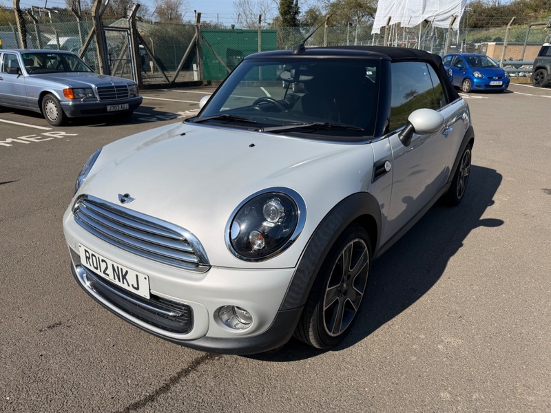 Used MINI Convertible 2012 for sale - 77976866: Photo 2