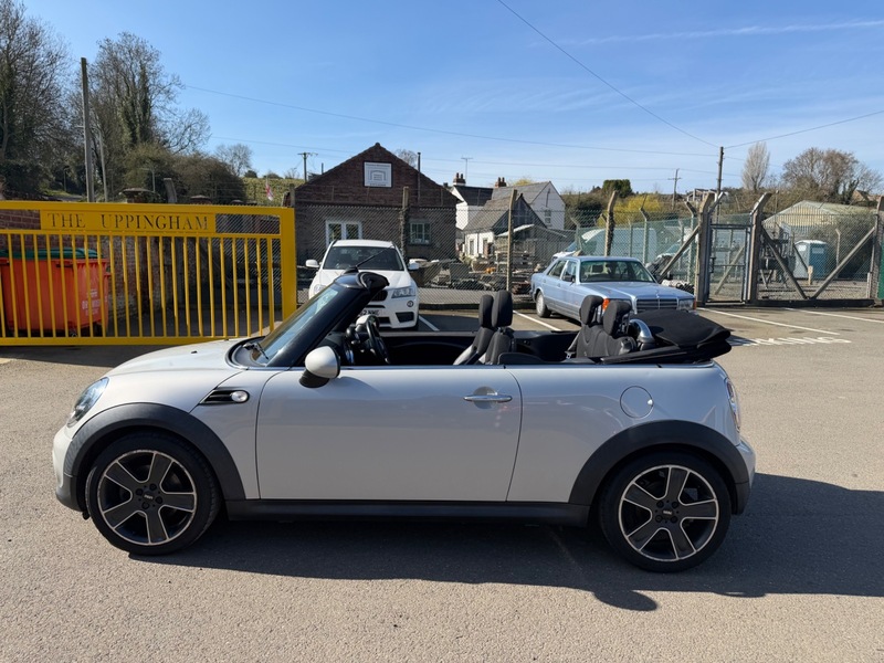 Used MINI Convertible 2012 for sale - 77976866: Photo 4