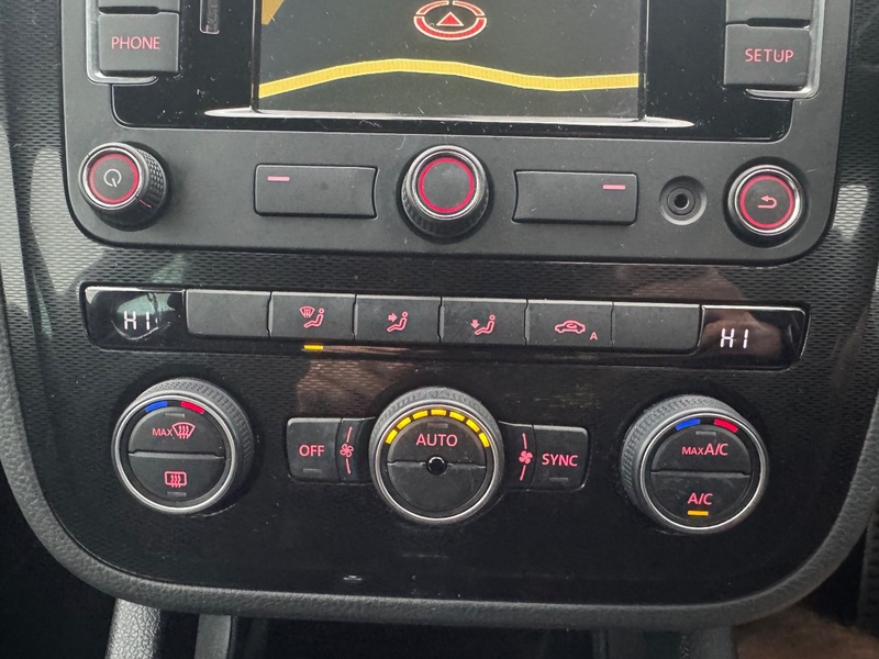 Used Volkswagen Scirocco 2014 for sale - 76605341: Photo 11