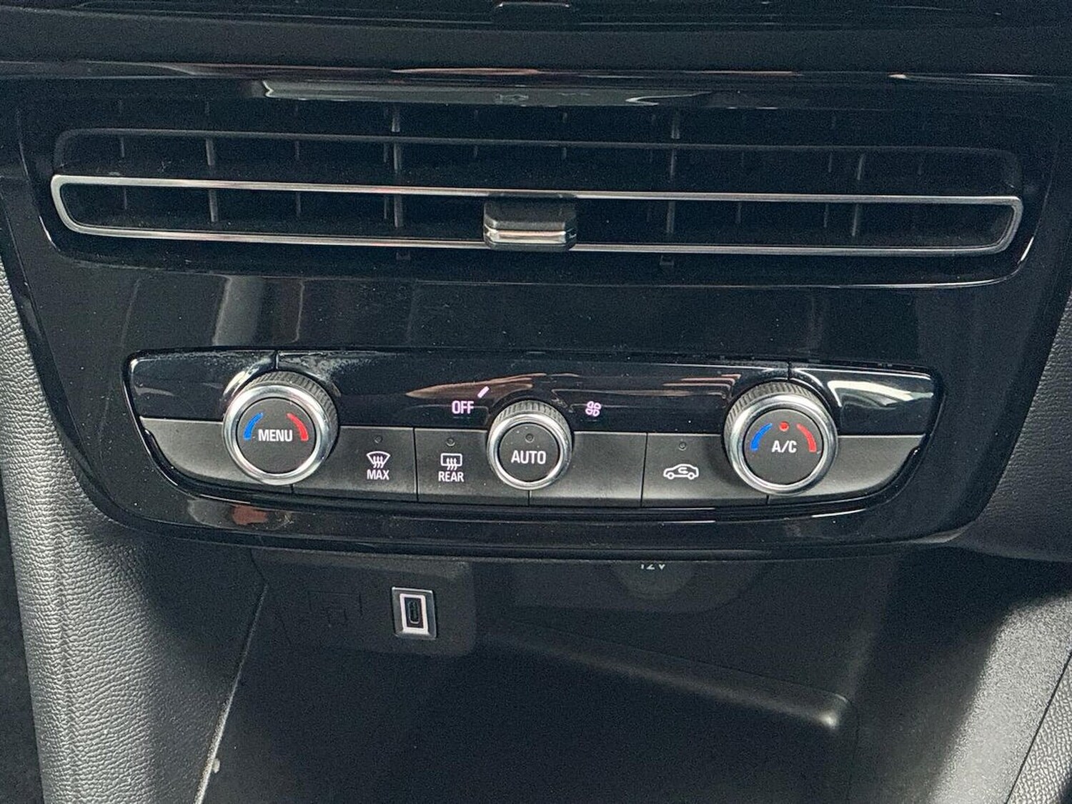 Used Vauxhall Mokka 2025 for sale - 77488239: Photo 12