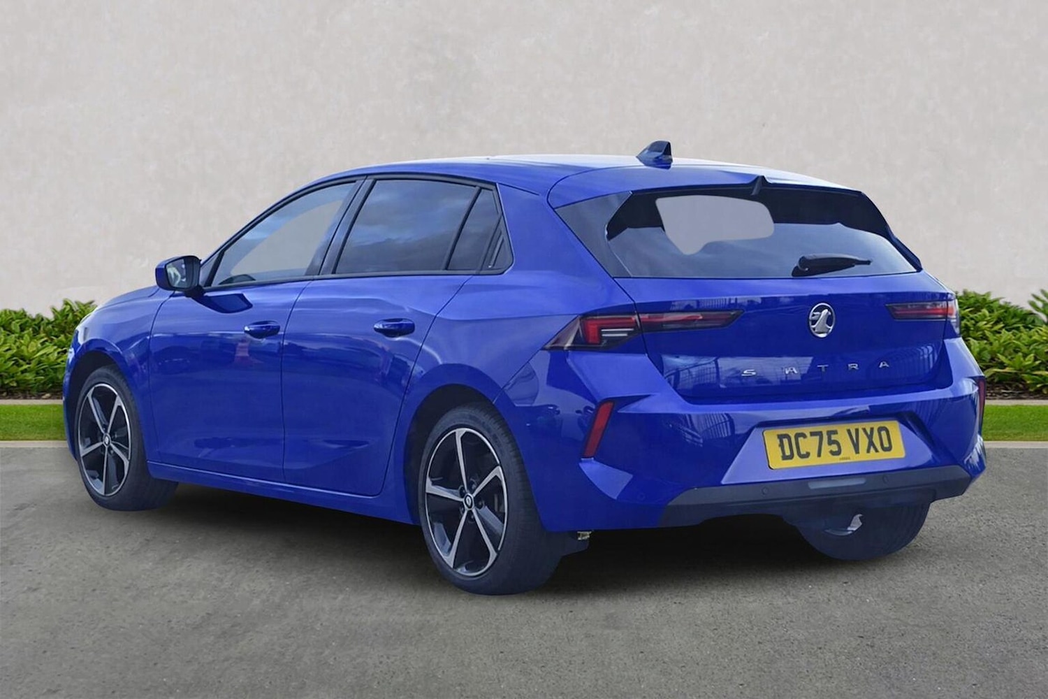 Used Vauxhall Astra 2025 for sale - 77616792: Photo 2