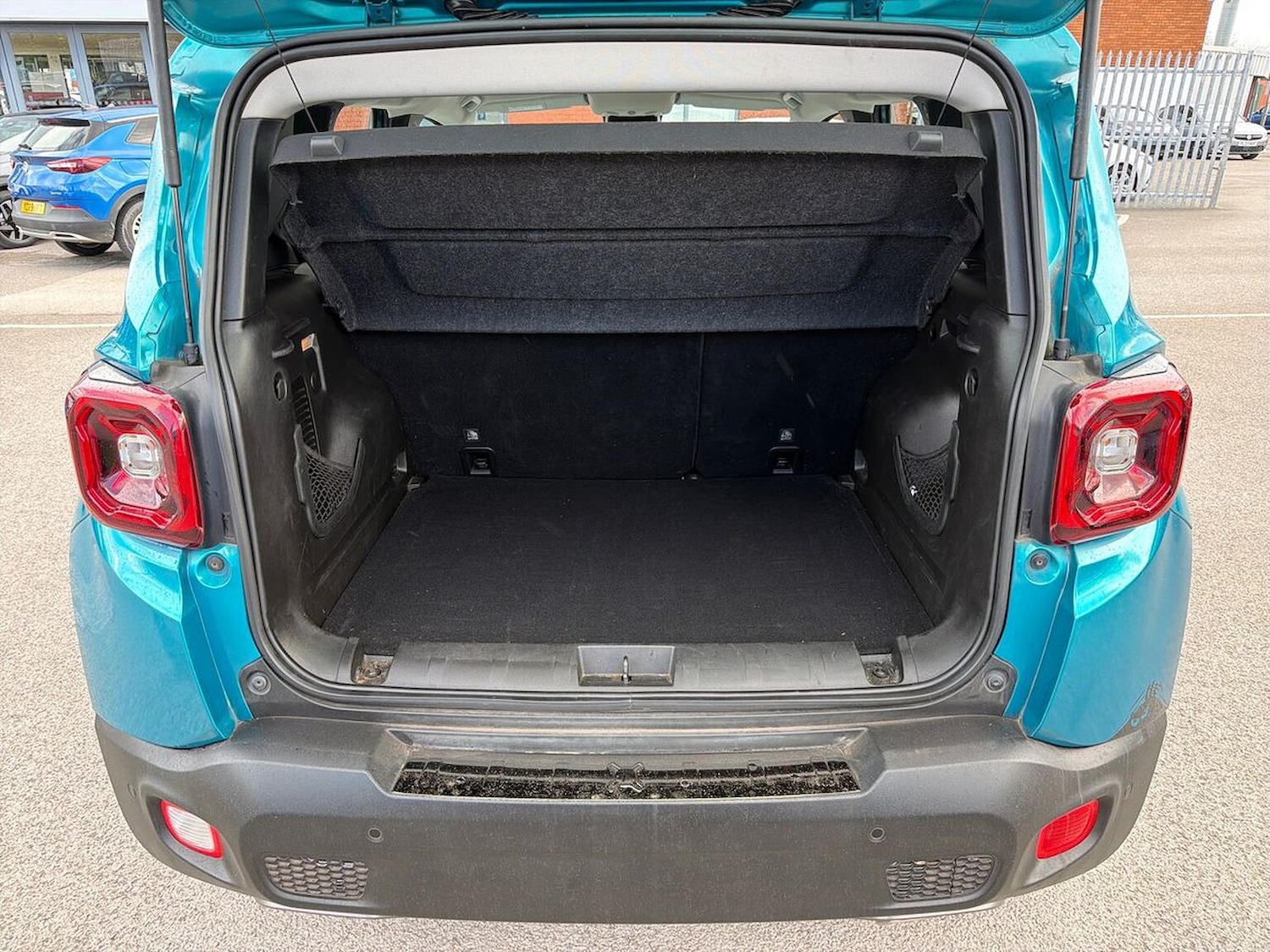 Used Jeep Renegade 2020 for sale - 78218646: Photo 19