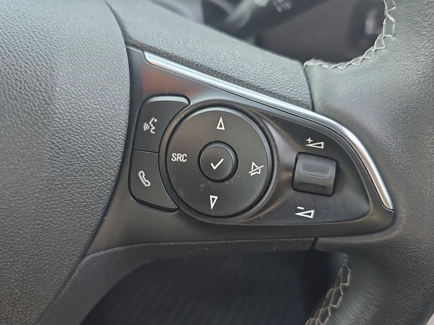 Used Vauxhall Crossland 2023 for sale - 76605583: Photo 26