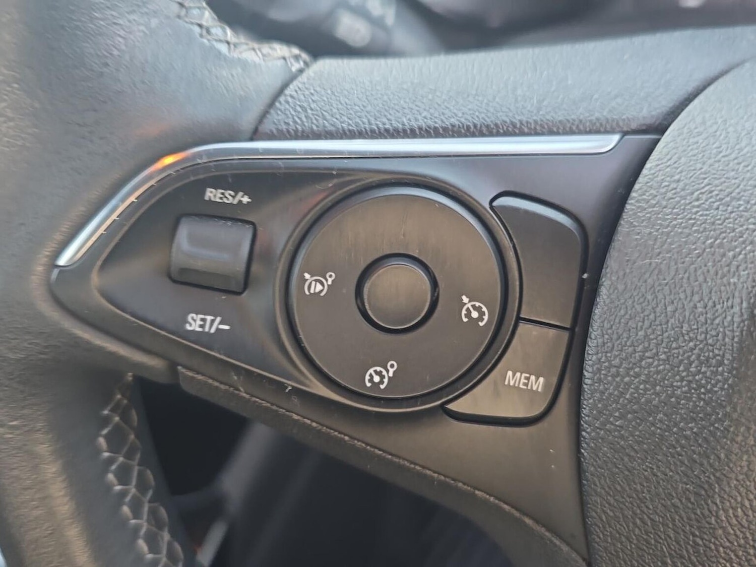 Used Vauxhall Crossland 2023 for sale - 76605583: Photo 27