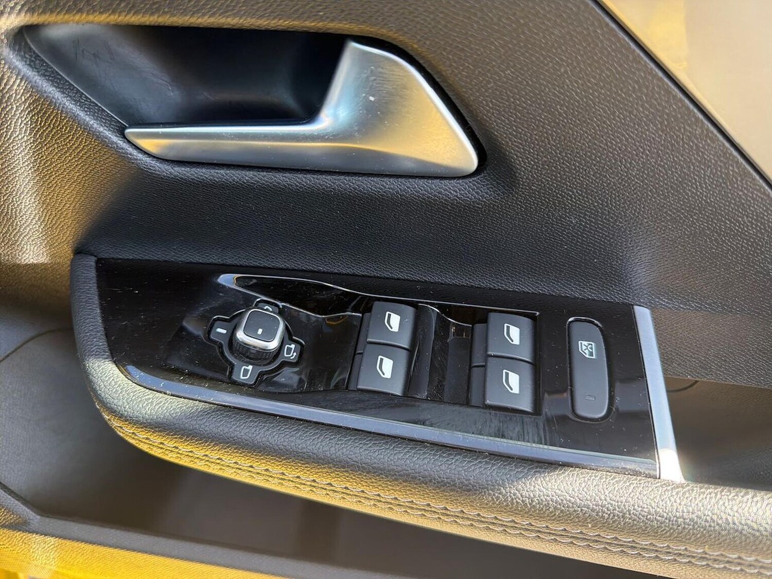 Used Vauxhall Astra 2023 for sale - 78218643: Photo 23