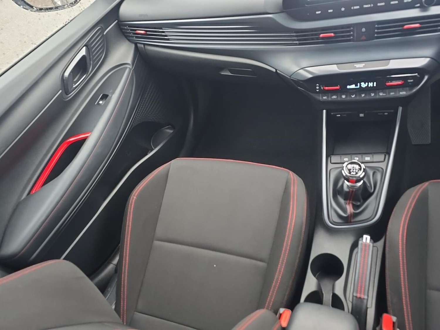 Used Hyundai i20 2022 for sale - 76809372: Photo 28