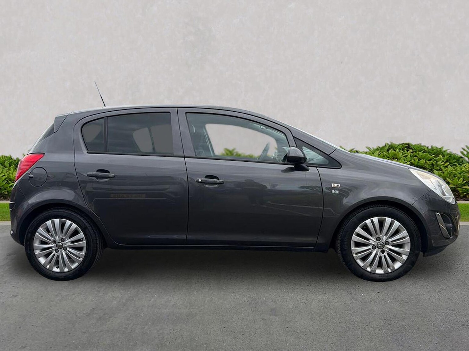 Used Vauxhall Corsa 2011 for sale - 76531429: Photo 3