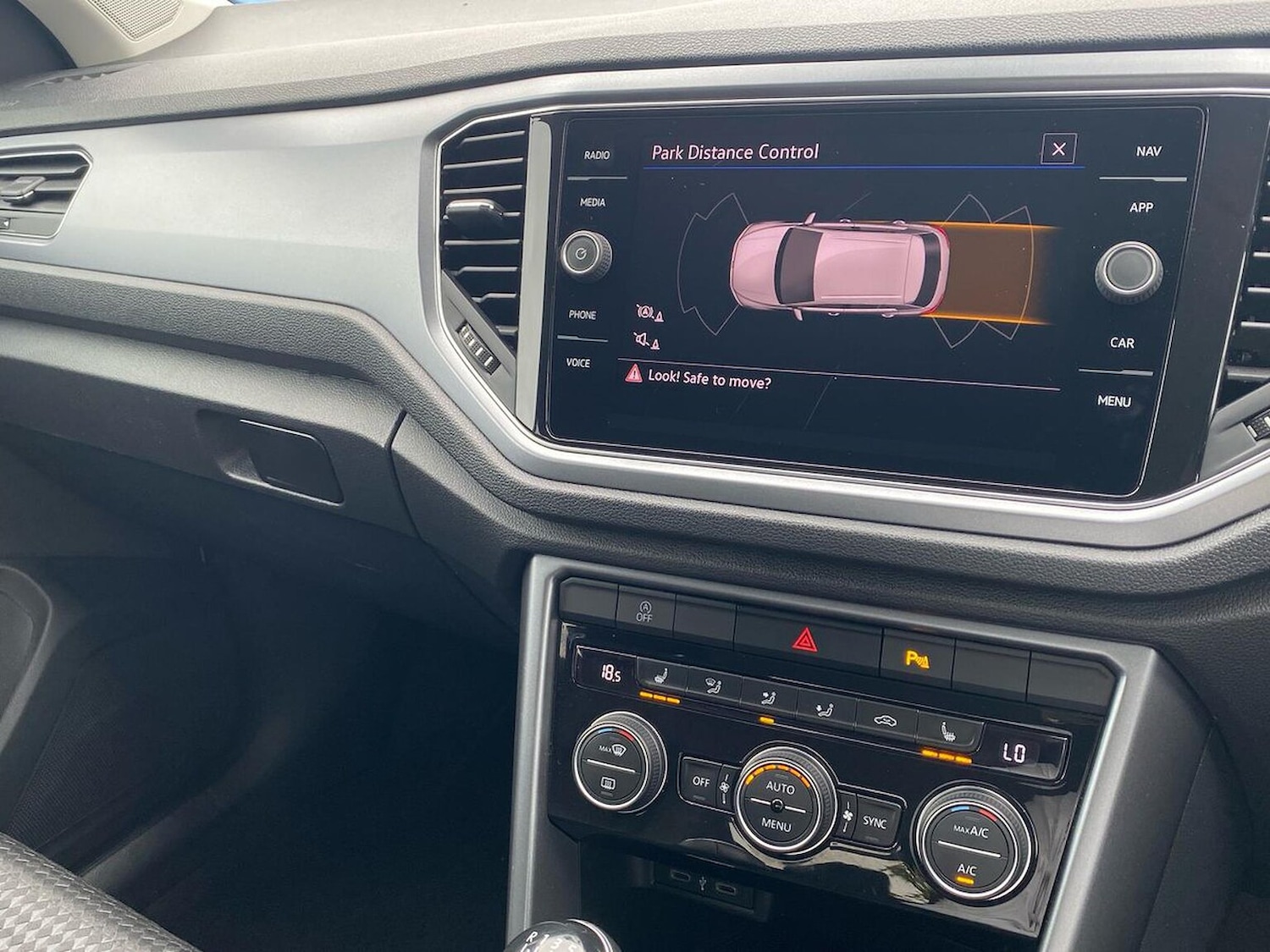 Used Volkswagen T-Roc 2021 for sale - 76931615: Photo 23