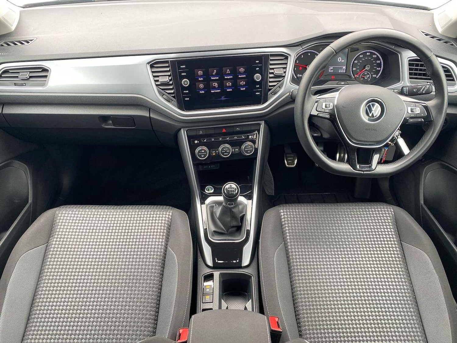 Used Volkswagen T-Roc 2021 for sale - 76931615: Photo 8