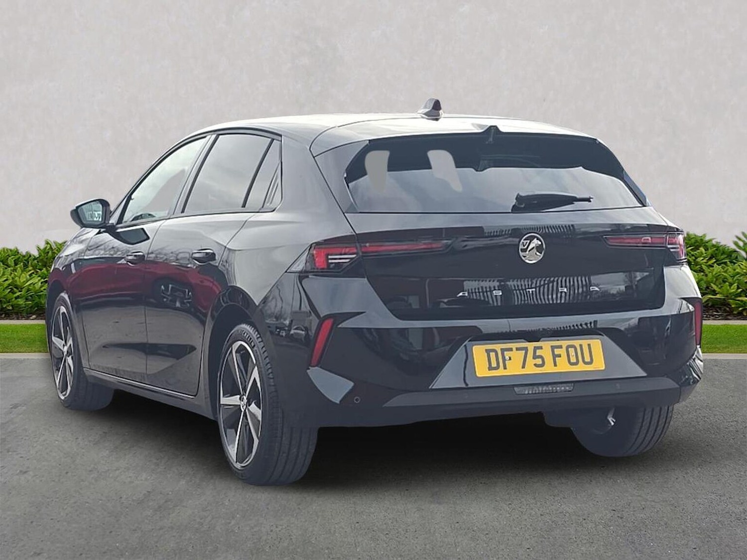 Used Vauxhall Astra 2025 for sale - 76725849: Photo 2