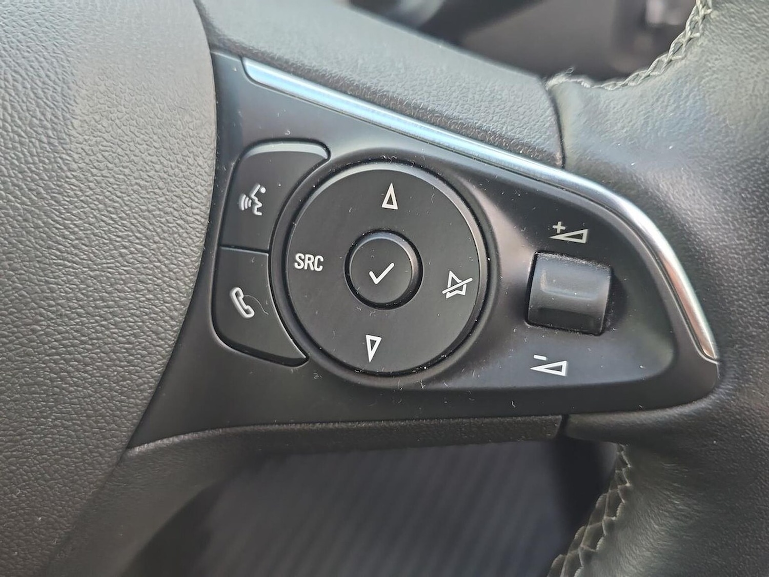 Used Vauxhall Crossland 2022 for sale - 76687291: Photo 26