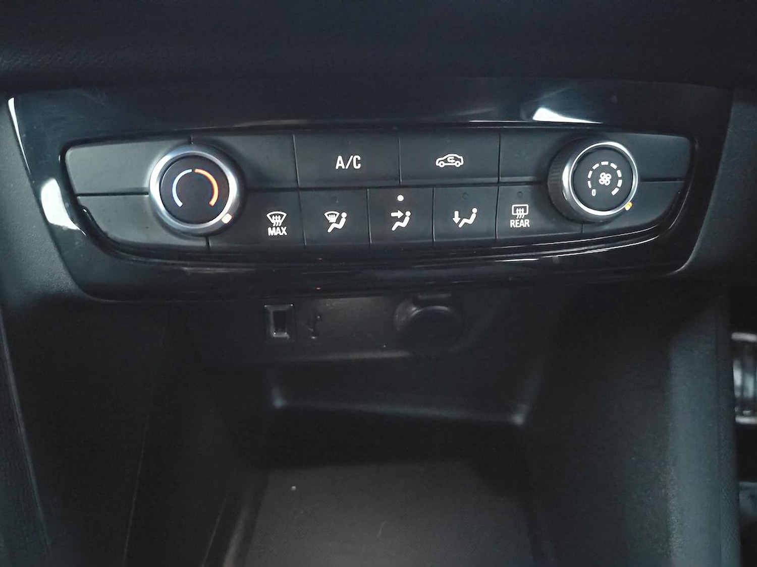 Used Vauxhall Corsa 2022 for sale - 76628009: Photo 12