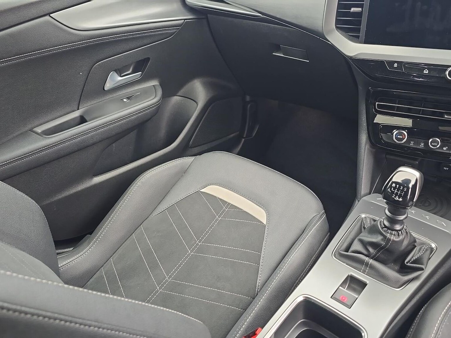 Used Vauxhall Mokka 2025 for sale - 76477234: Photo 28