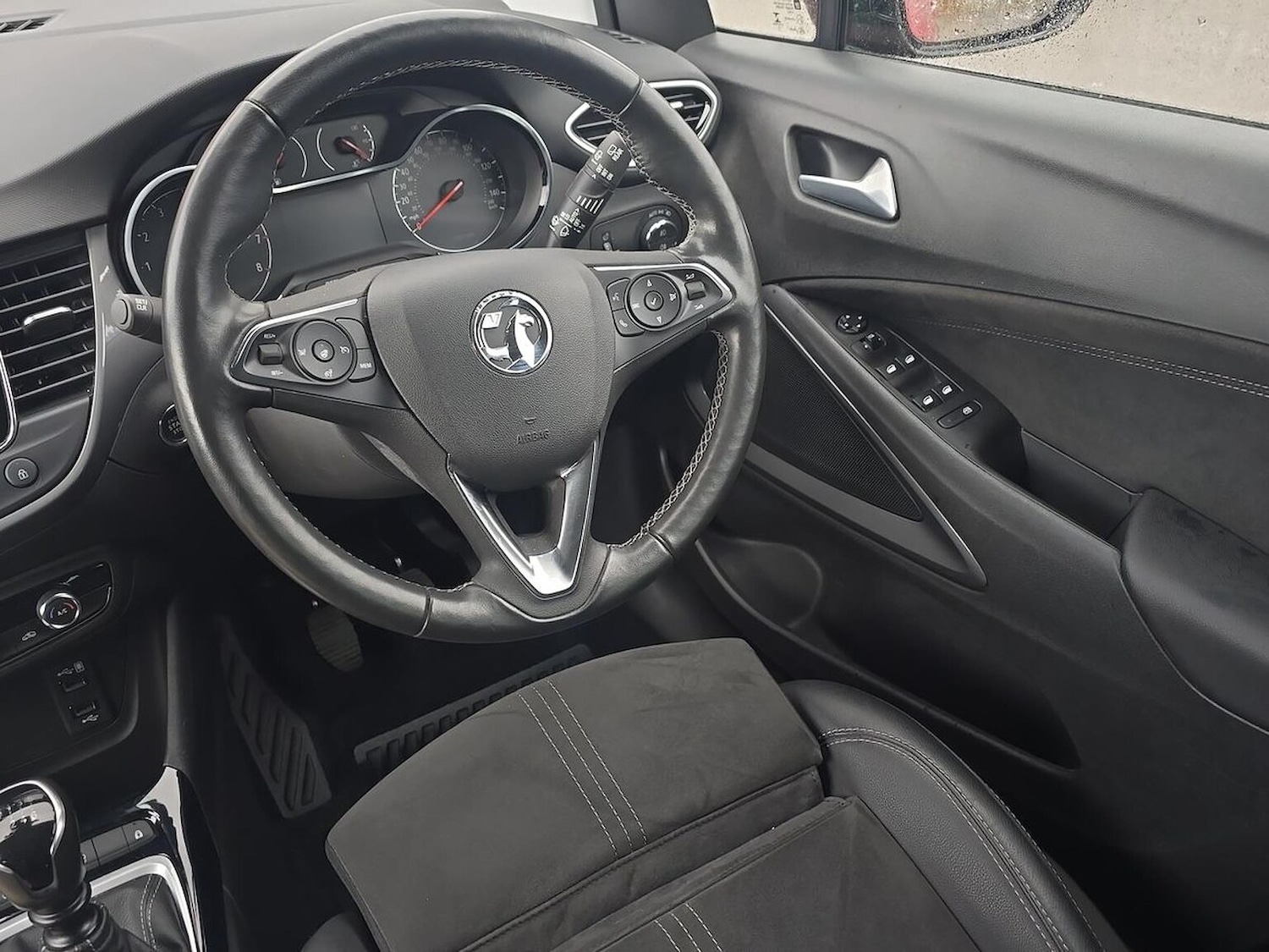 Used Vauxhall Crossland 2022 for sale - 76353600: Photo 28