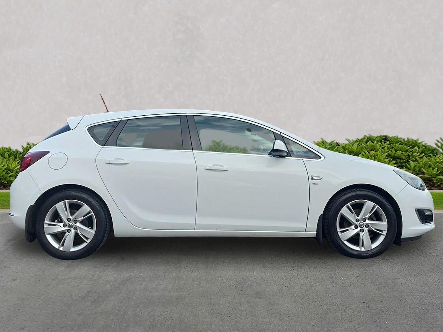 Used Vauxhall Astra 2014 for sale - 76455266: Photo 3