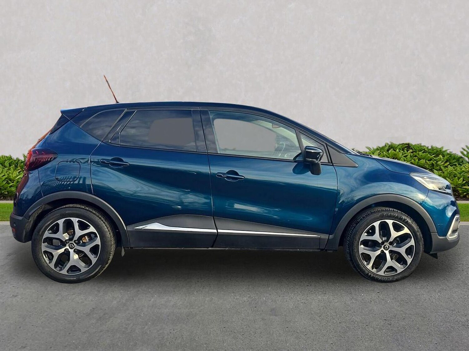 Used Renault Captur 2019 for sale - 76906324: Photo 3