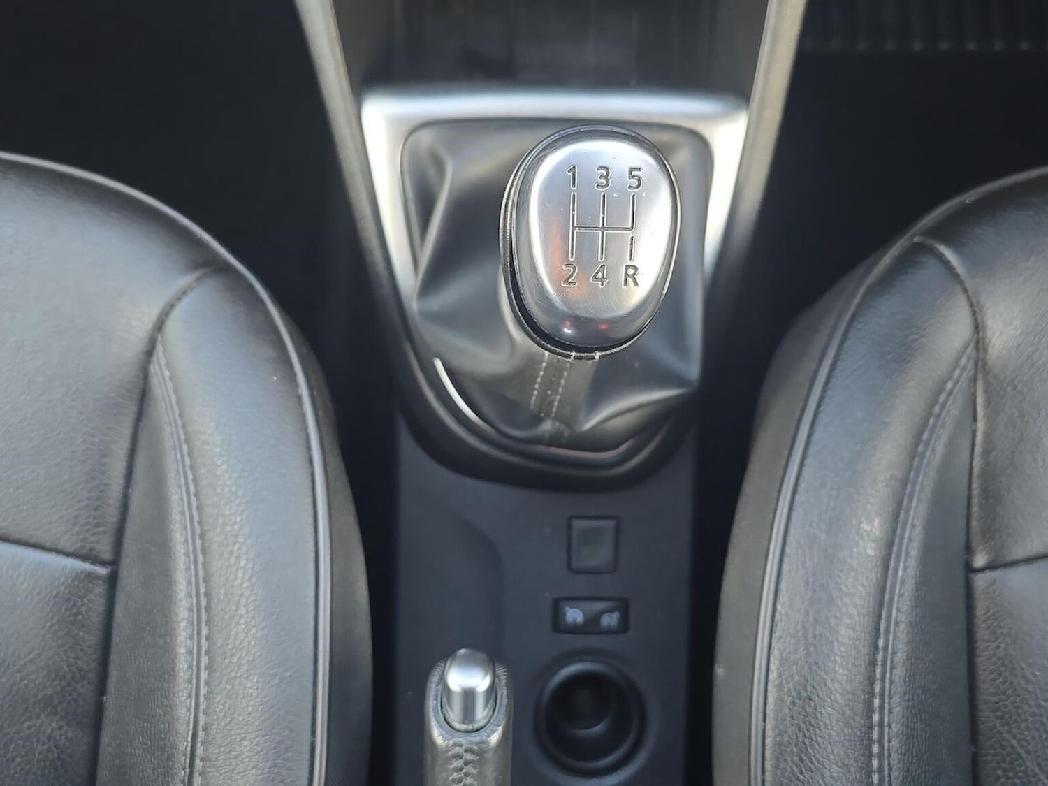 Used Renault Captur 2019 for sale - 76906324: Photo 31