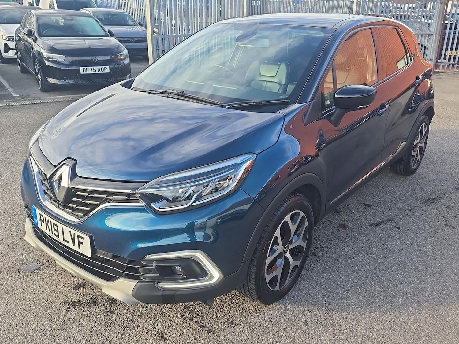 Used Renault Captur 2019 for sale - 76906324: Photo 43