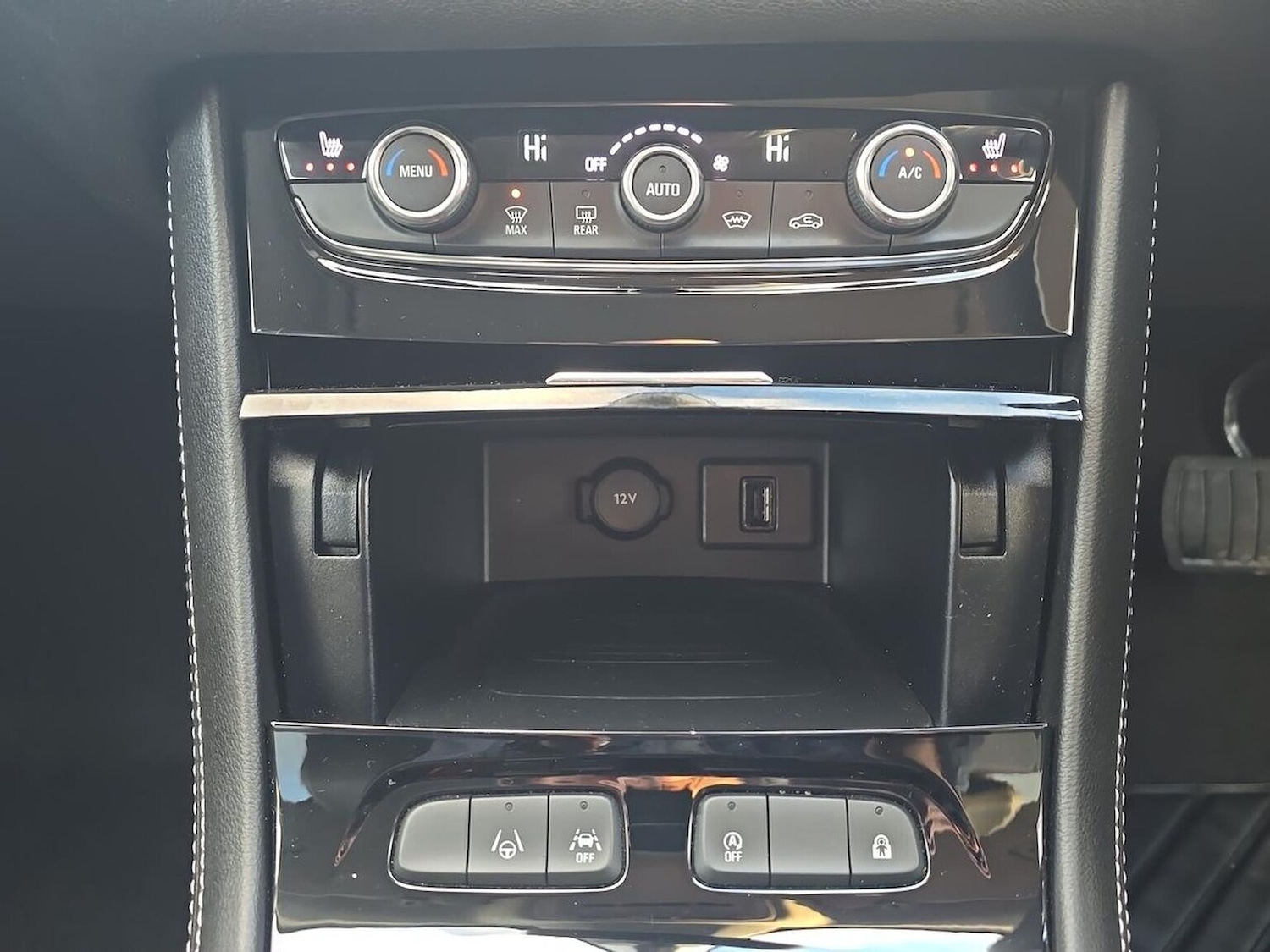 Used Vauxhall Grandland 2024 for sale - 76963525: Photo 12