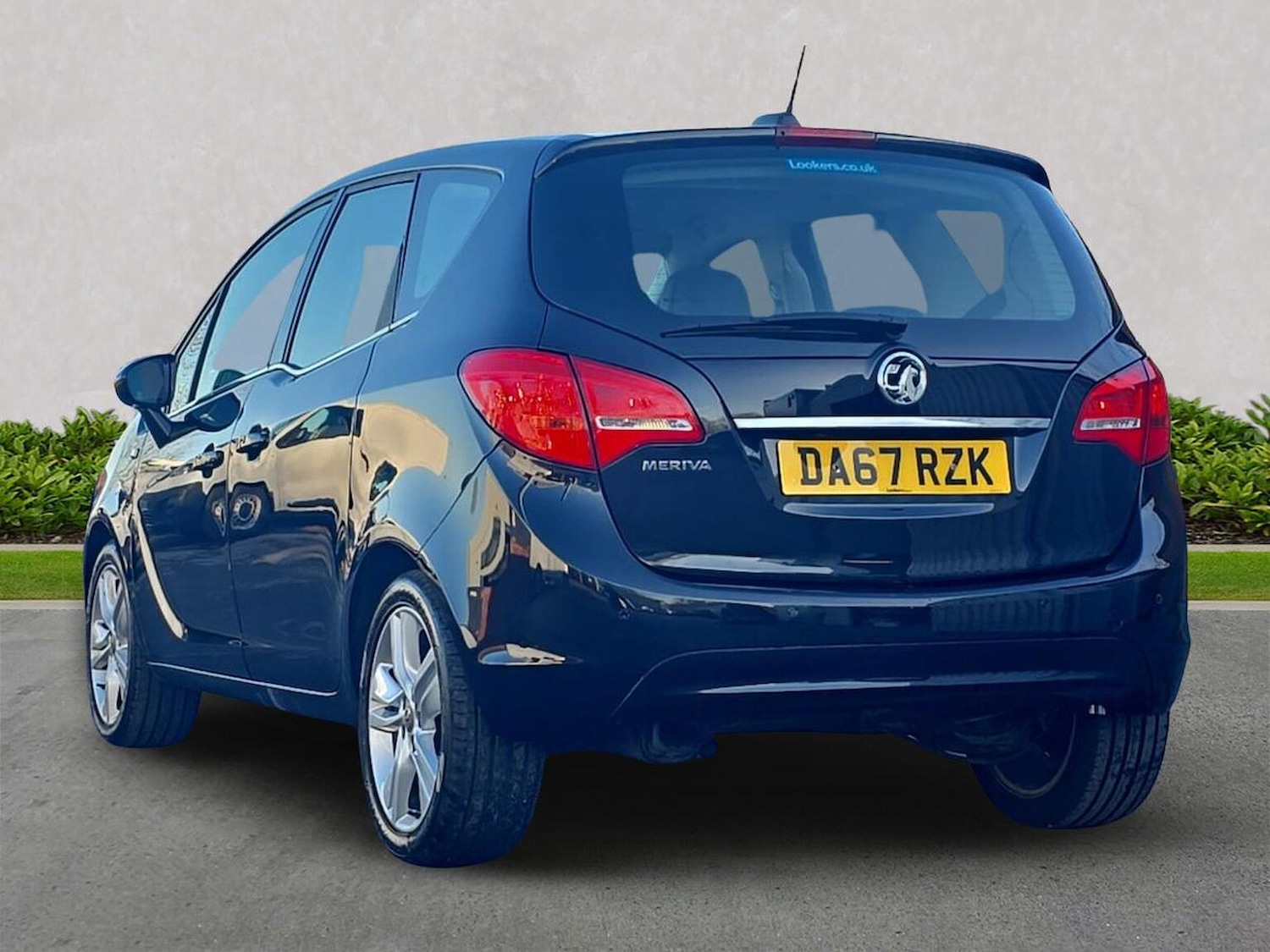 Used Vauxhall Meriva 2017 for sale - 76694611: Photo 2