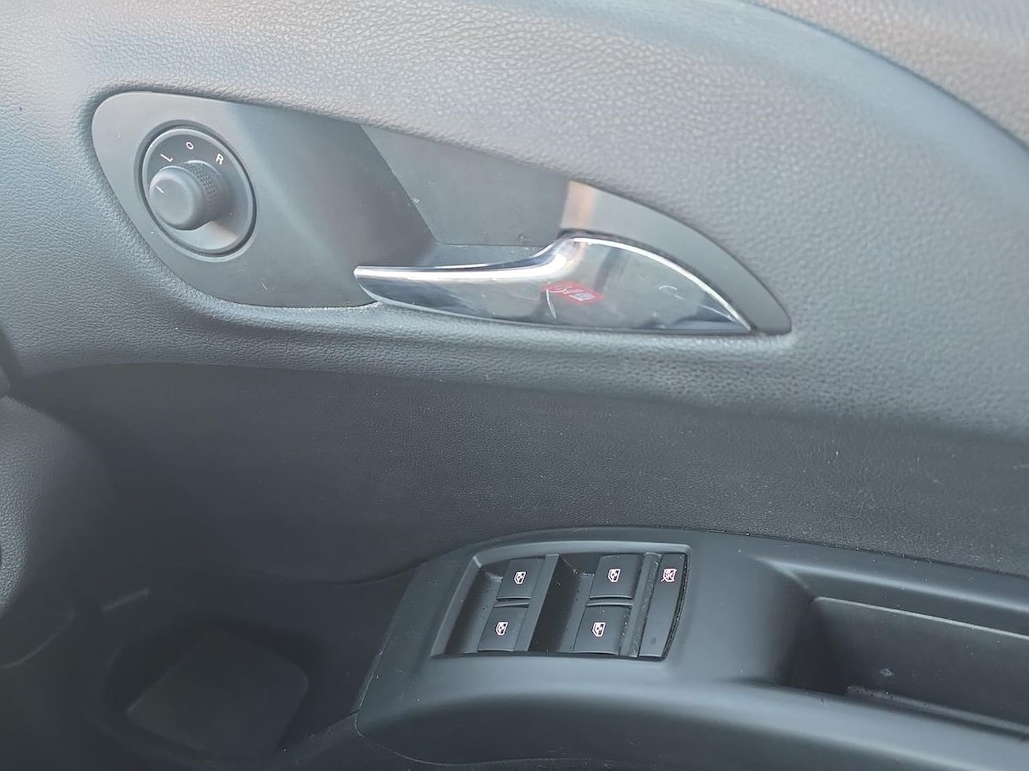 Used Vauxhall Meriva 2017 for sale - 76694611: Photo 21