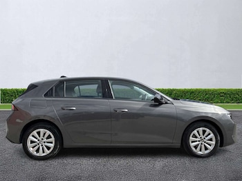 Used Vauxhall Astra 2023 for sale - 79125960: Photo