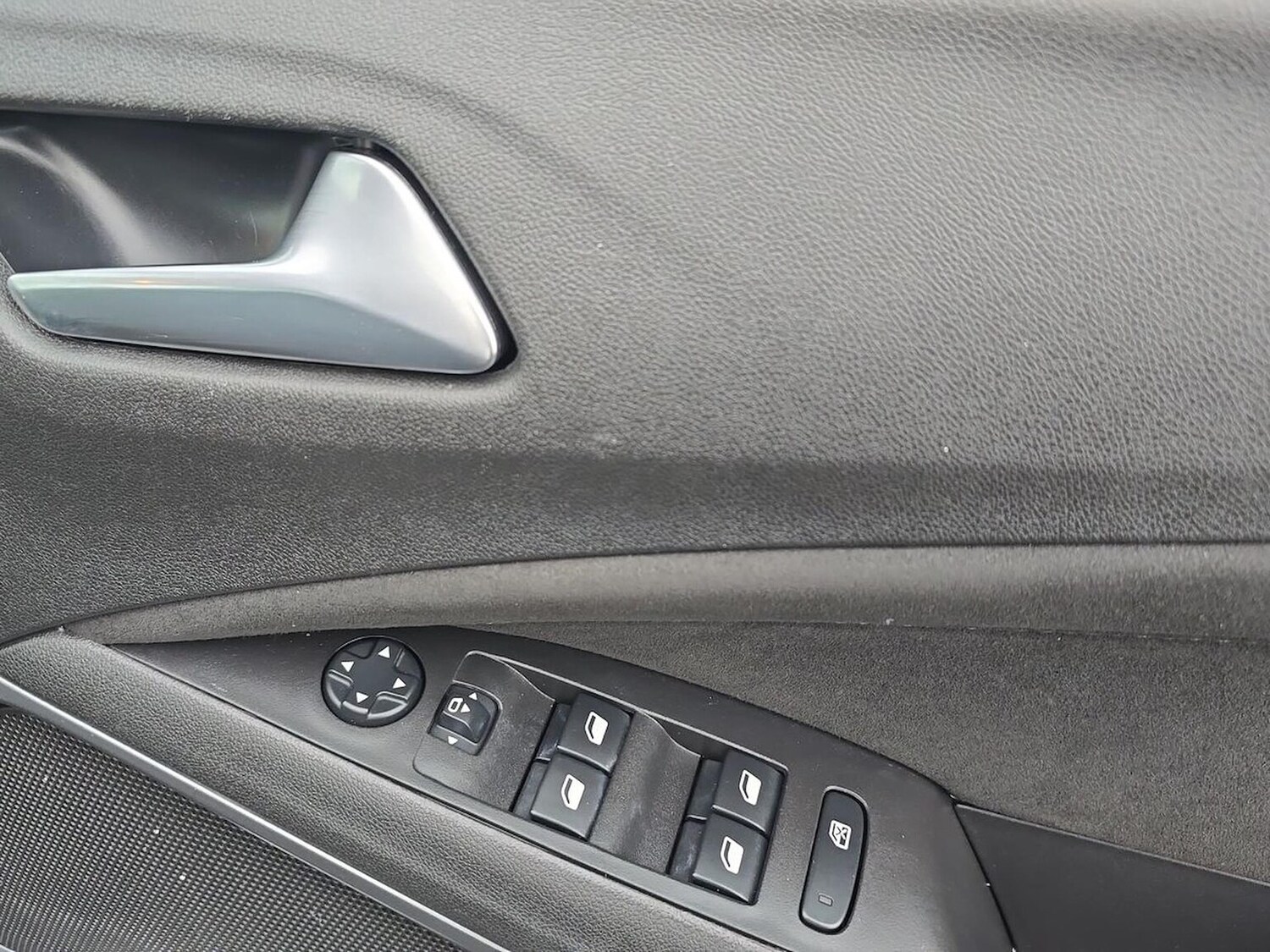 Used Vauxhall Crossland 2024 for sale - 77603714: Photo 21