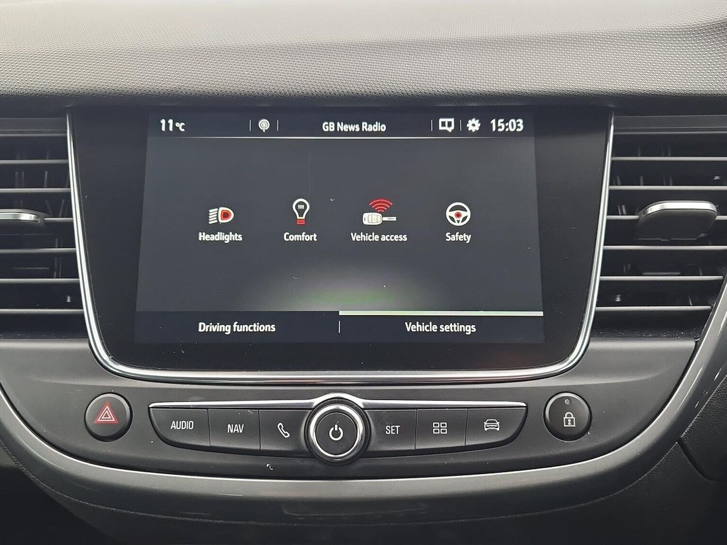 Used Vauxhall Crossland 2024 for sale - 77603714: Photo 31