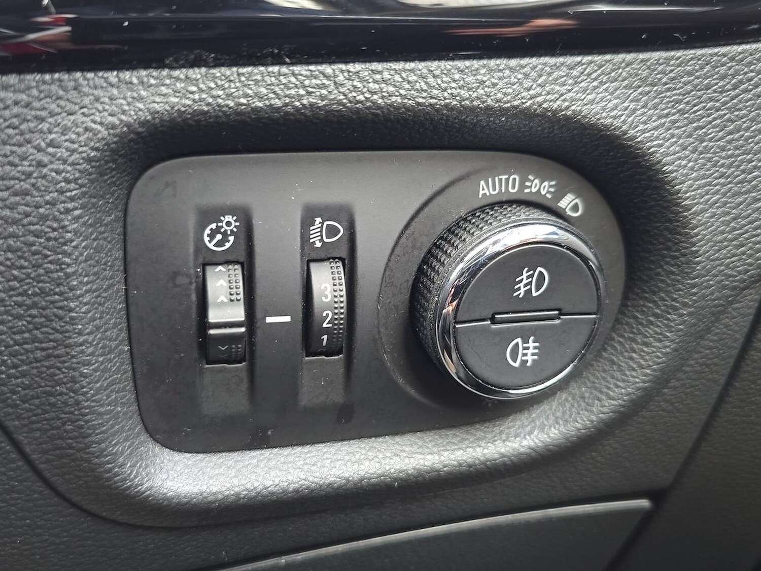 Used Vauxhall Astra 2017 for sale - 78195699: Photo 32