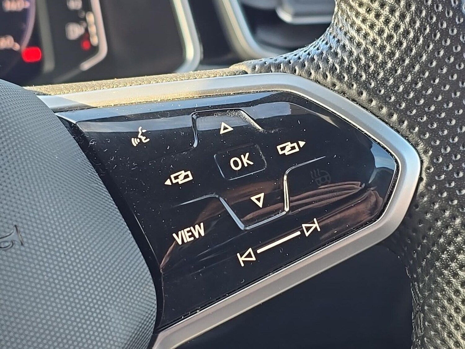 Used Volkswagen T-Roc 2023 for sale - 78195706: Photo 28